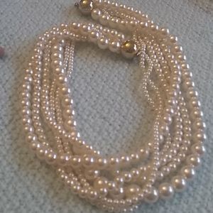Small pearl necklace